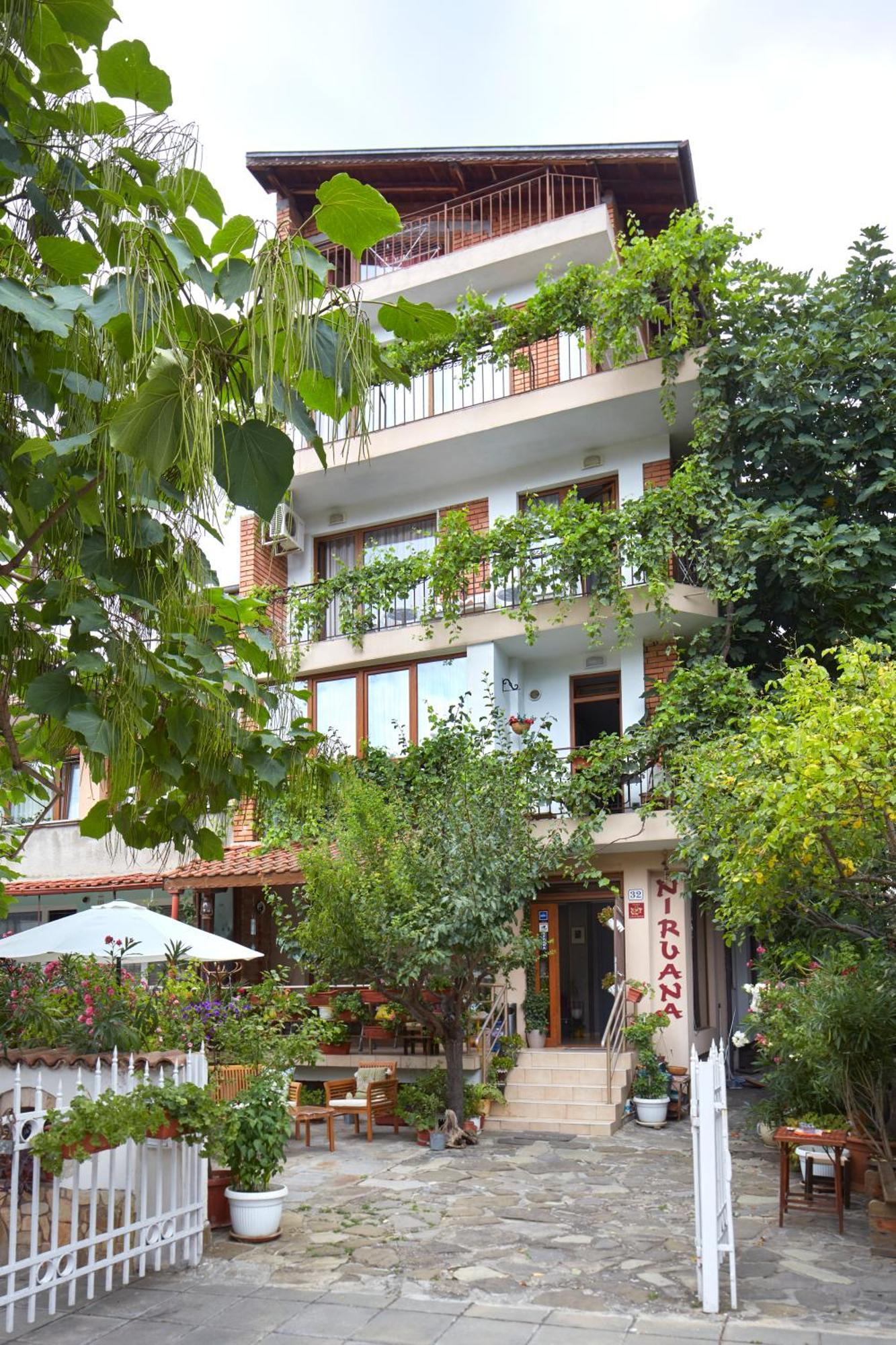 Nirvana Guest House Несебр Экстерьер фото
